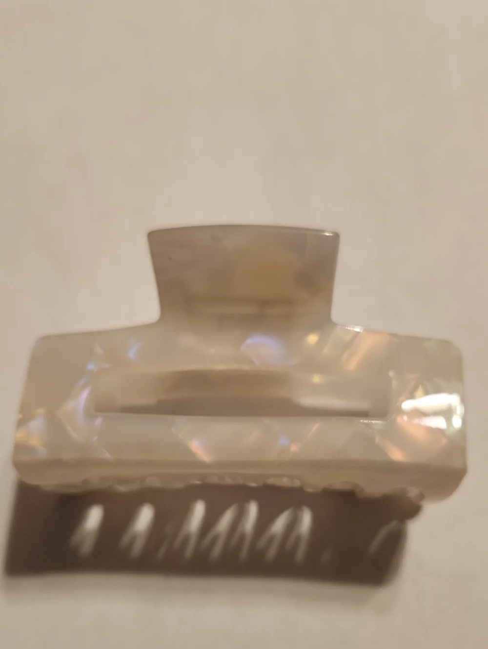 NWOT MoP Iridescent Acetate Hair Clip 3 inches